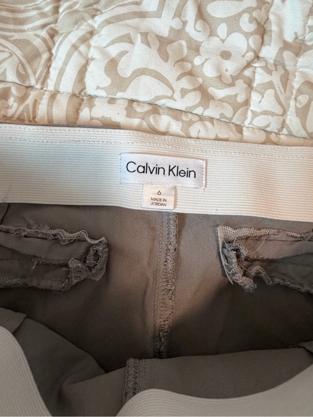 Calvin Klein Women's Light Gray Jeggings